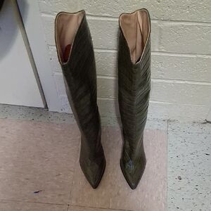 Olive Green Knee-High Women's Boots